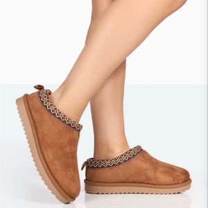 Public Desire Tan Tasman Slippers